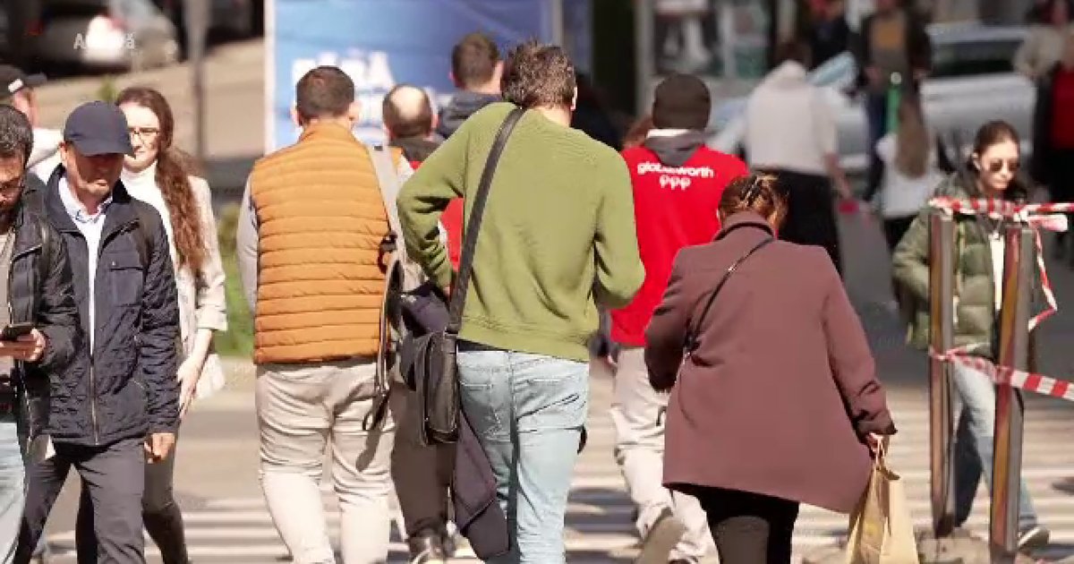 Populația Uniunii Europene a atins un record de peste 450 de milioane de persoane datorită migrației, contracarând declinul natural pentru al patrulea an consecutiv